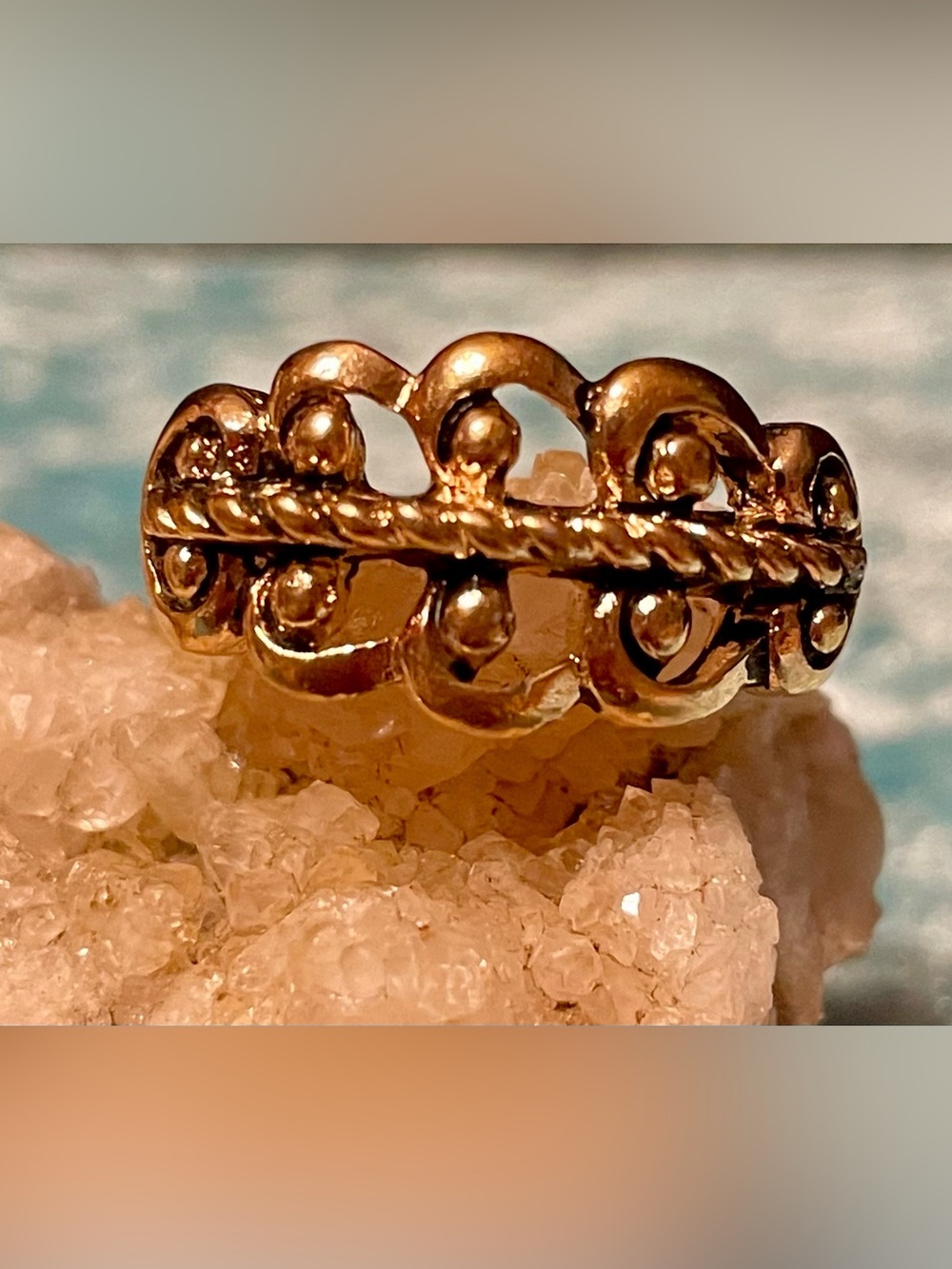 Vintage 1970’s Gold Tone Rope Band Ring sz 8